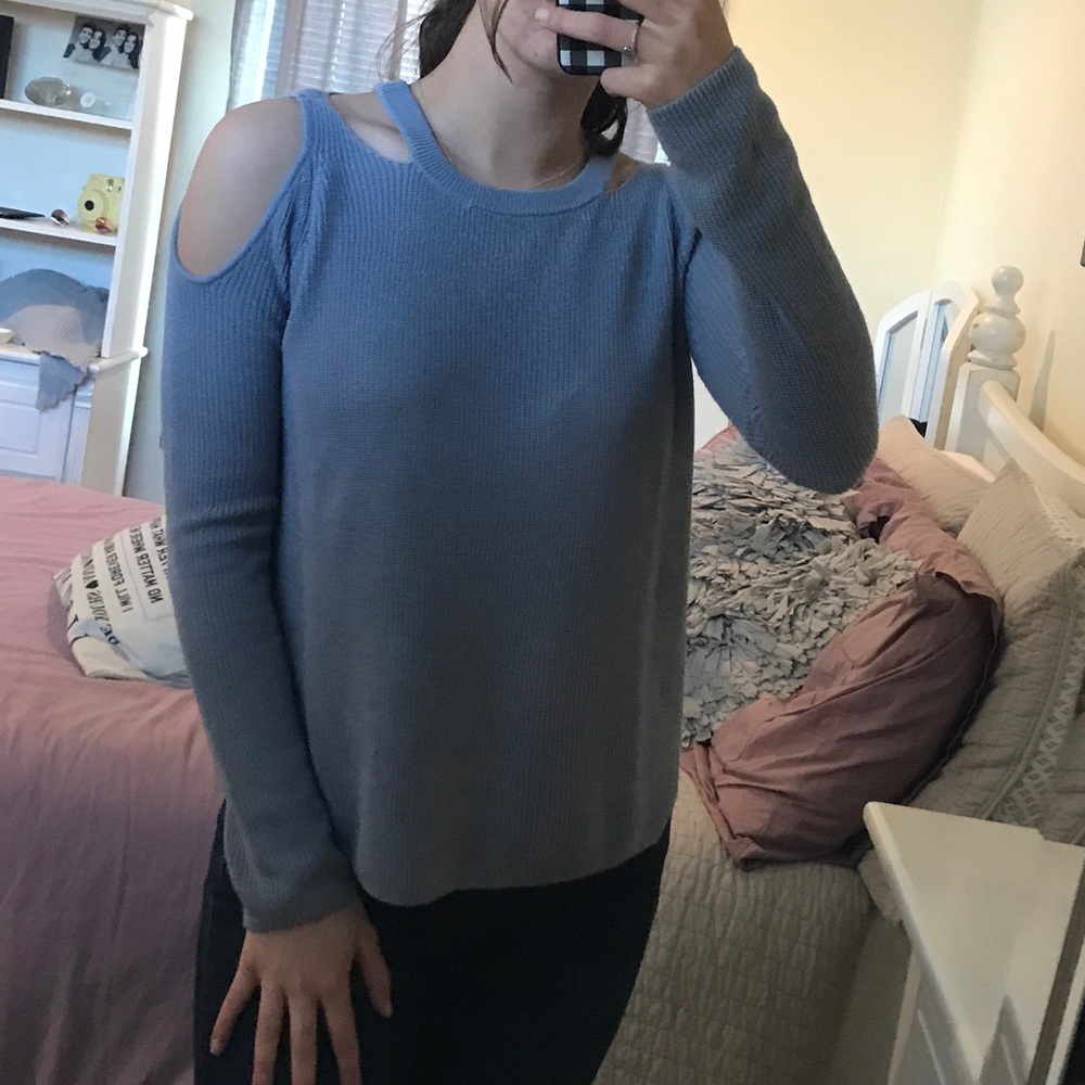 Sweater - Picture 2 of 2